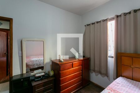Quarto 2 de apartamento para alugar com 2 quartos, 59m² em Santa Cruz, Belo Horizonte