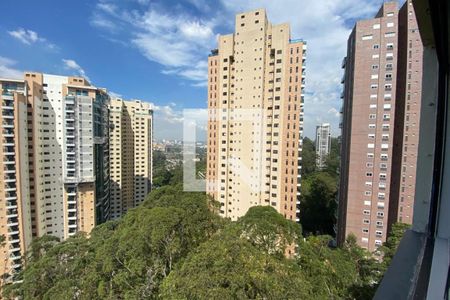 Apartamento à venda com 189m², 2 quartos e 4 vagasVista da Suíte 1