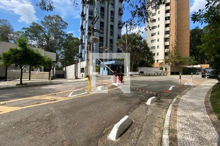 Apartamento à venda com 189m², 2 quartos e 4 vagasVista da Rua