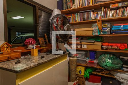 Casa à venda com 289m², 6 quartos e 6 vagas Casa à venda com 289m², 6 quartos e 6 vagasQuarto de Serviço 2