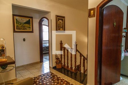 Casa à venda com 289m², 6 quartos e 6 vagas Casa à venda com 289m², 6 quartos e 6 vagasHall