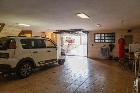 Casa à venda com 289m², 6 quartos e 6 vagas Casa à venda com 289m², 6 quartos e 6 vagasGaragem