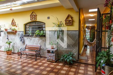 Casa à venda com 289m², 6 quartos e 6 vagas Casa à venda com 289m², 6 quartos e 6 vagasQuintal