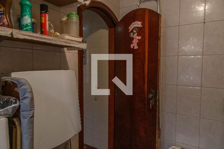 Casa à venda com 289m², 6 quartos e 6 vagas Casa à venda com 289m², 6 quartos e 6 vagasQuarto de Serviço