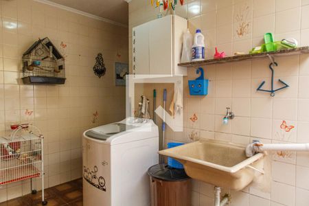 Casa à venda com 289m², 6 quartos e 6 vagas Casa à venda com 289m², 6 quartos e 6 vagasÁrea de Serviço