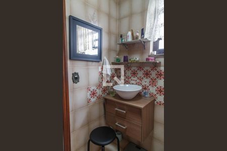 Casa à venda com 289m², 6 quartos e 6 vagas Casa à venda com 289m², 6 quartos e 6 vagasBanheiro Suíte 2