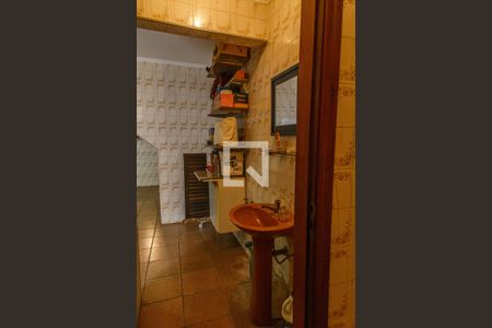 Casa à venda com 289m², 6 quartos e 6 vagas Casa à venda com 289m², 6 quartos e 6 vagasBanheiro de Serviço