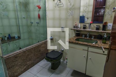 Casa à venda com 289m², 6 quartos e 6 vagas Casa à venda com 289m², 6 quartos e 6 vagasBanheiro Suíte 1