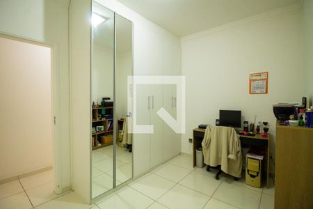Casa à venda com 175m², 3 quartos e sem vaga Casa à venda com 175m², 3 quartos e sem vagaQuarto 2