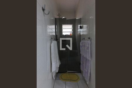 Casa à venda com 240m², 3 quartos e 2 vagas Casa à venda com 240m², 3 quartos e 2 vagasBanheiro