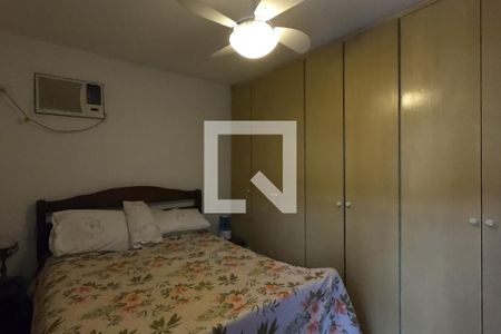 Casa à venda com 240m², 3 quartos e 2 vagas Casa à venda com 240m², 3 quartos e 2 vagasQuarto 1