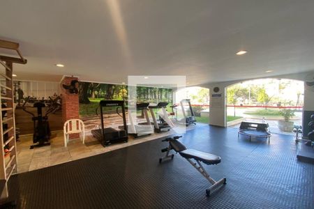 Apartamento à venda com 160m², 3 quartos e 2 vagas Apartamento à venda com 160m², 3 quartos e 2 vagasÁrea comum - Academia