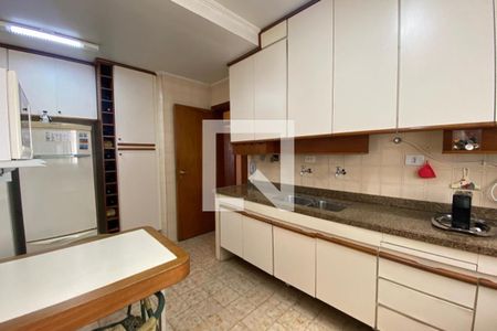 Apartamento à venda com 160m², 3 quartos e 2 vagas Apartamento à venda com 160m², 3 quartos e 2 vagasCozinha