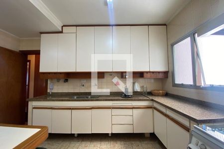 Apartamento à venda com 160m², 3 quartos e 2 vagas Apartamento à venda com 160m², 3 quartos e 2 vagasCozinha