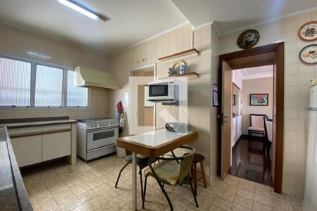 Apartamento à venda com 160m², 3 quartos e 2 vagas Apartamento à venda com 160m², 3 quartos e 2 vagasCozinha