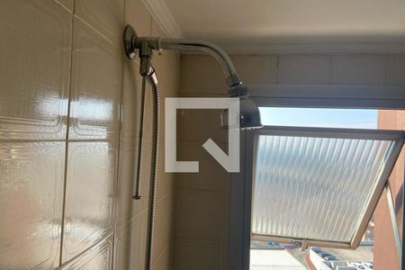 Apartamento à venda com 160m², 3 quartos e 2 vagas Apartamento à venda com 160m², 3 quartos e 2 vagasChuveiro