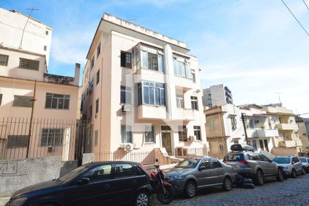 Apartamento à venda com 70m², 2 quartos e sem vagaFachada