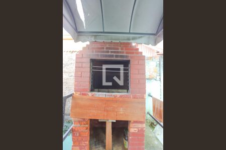 Casa à venda com 80m², 3 quartos e 2 vagasChurrasqueira