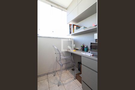 Varanda da sala  de apartamento para alugar com 2 quartos, 60m² em Sion, Belo Horizonte