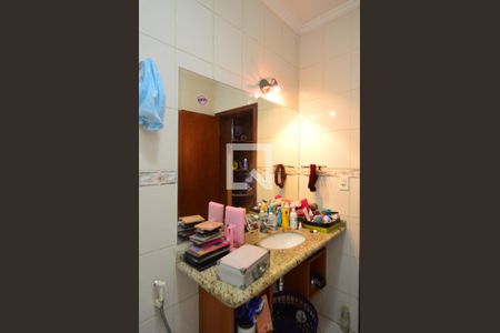 Casa à venda com 479m², 4 quartos e 12 vagasBanheiro da Suíte 4