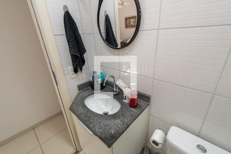 Apartamento à venda com 63m², 3 quartos e 1 vaga Apartamento à venda com 63m², 3 quartos e 1 vagaBanheiro Social