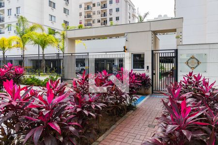 Apartamento à venda com 63m², 3 quartos e 1 vaga Apartamento à venda com 63m², 3 quartos e 1 vagaFachada e portaria