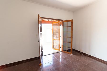 Casa à venda com 250m², 2 quartos e 2 vagasQuarto Suíte 1