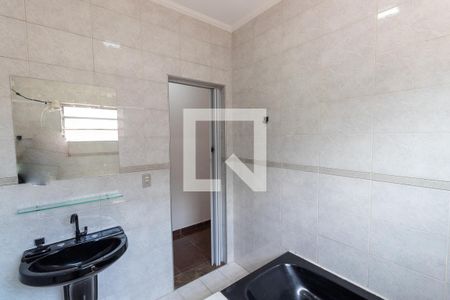 Casa à venda com 250m², 2 quartos e 2 vagasBanheiro da Suíte 2