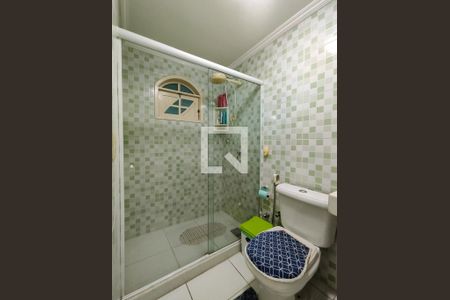 Casa à venda com 210m², 4 quartos e 1 vaga Casa à venda com 210m², 4 quartos e 1 vagaBanheiro