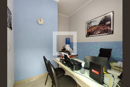 Casa à venda com 210m², 4 quartos e 1 vaga Casa à venda com 210m², 4 quartos e 1 vagaSuíte 3