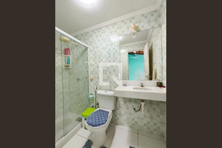 Casa à venda com 210m², 4 quartos e 1 vaga Casa à venda com 210m², 4 quartos e 1 vagaBanheiro