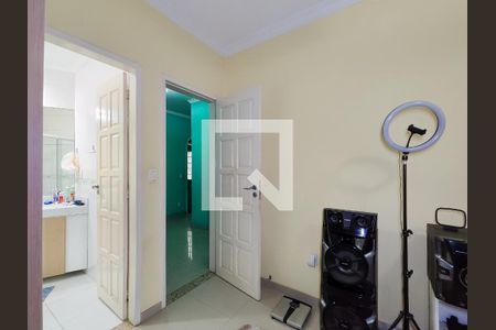 Casa à venda com 210m², 4 quartos e 1 vaga Casa à venda com 210m², 4 quartos e 1 vagaSuíte 1