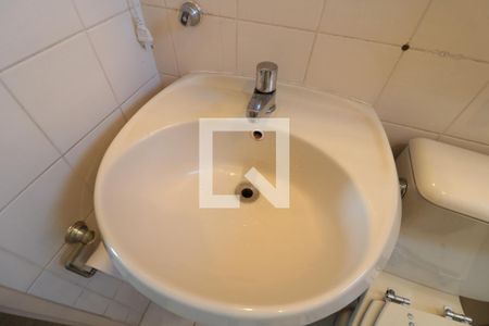 Apartamento à venda com 65m², 2 quartos e 1 vagaBanheiro- pia