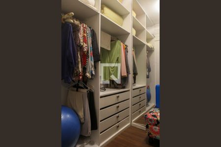 Casa à venda com 286m², 3 quartos e 2 vagasCloset do Quarto 3 - Suíte