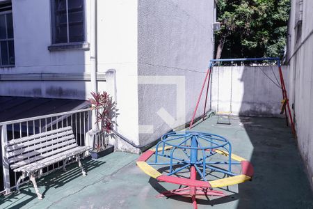 Apartamento à venda com 100m², 3 quartos e 1 vaga Apartamento à venda com 100m², 3 quartos e 1 vagaPlayground