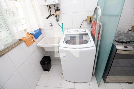 Apartamento à venda com 158m², 3 quartos e 2 vagas Apartamento à venda com 158m², 3 quartos e 2 vagasÁrea de Serviço