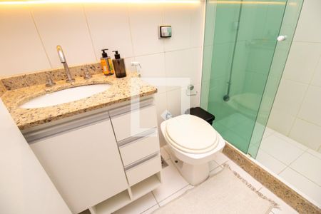 Apartamento à venda com 158m², 3 quartos e 2 vagas Apartamento à venda com 158m², 3 quartos e 2 vagasBanheiro social