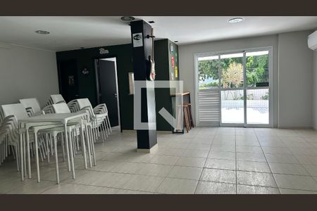 Apartamento à venda com 158m², 3 quartos e 2 vagas Apartamento à venda com 158m², 3 quartos e 2 vagasÁrea comum - Salão de festas