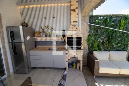 Apartamento à venda com 158m², 3 quartos e 2 vagas Apartamento à venda com 158m², 3 quartos e 2 vagasCobertura