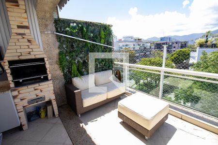 Apartamento à venda com 158m², 3 quartos e 2 vagas Apartamento à venda com 158m², 3 quartos e 2 vagasCobertura