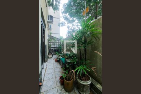 Apartamento à venda com 69m², 1 quarto e sem vaga Apartamento à venda com 69m², 1 quarto e sem vagaVaranda