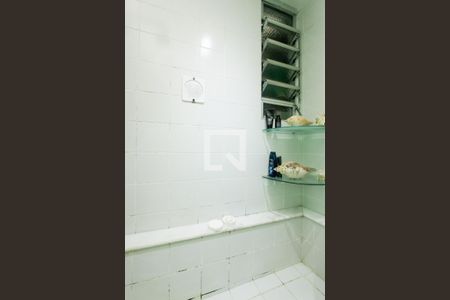 Apartamento à venda com 69m², 1 quarto e sem vaga Apartamento à venda com 69m², 1 quarto e sem vagaBanheiro da Suíte