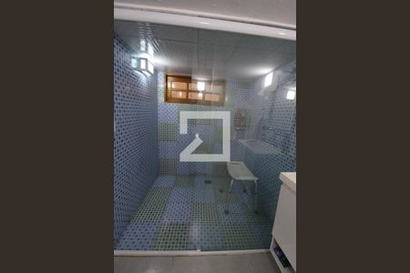 Casa à venda com 240m², 4 quartos e 2 vagasPorão - Banheiro