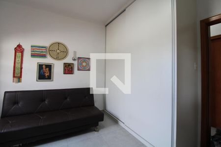Casa à venda com 240m², 4 quartos e 2 vagasQuarto 3 (suíte)