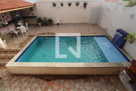 Casa à venda com 240m², 4 quartos e 2 vagasQuintal