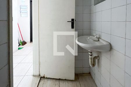 Casa à venda com 150m², 3 quartos e 2 vagas Casa à venda com 150m², 3 quartos e 2 vagasBanheiro de Serviço