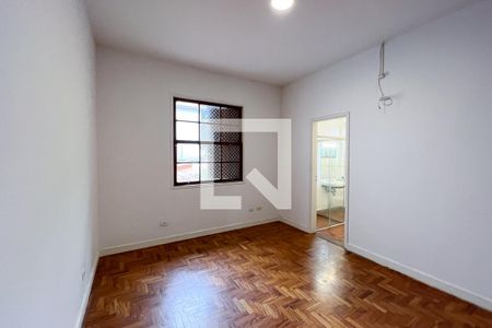 Casa à venda com 150m², 3 quartos e 2 vagas Casa à venda com 150m², 3 quartos e 2 vagasSuíte