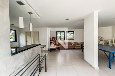 Apartamento à venda com 195m², 3 quartos e 3 vagas Apartamento à venda com 195m², 3 quartos e 3 vagasÁrea Comum - Salão de Festas