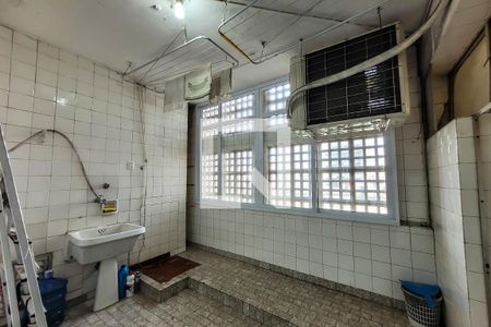 Apartamento à venda com 132m², 3 quartos e sem vagaÁrea de Serviço