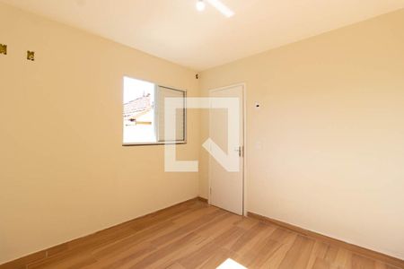 Casa à venda com 140m², 4 quartos e 2 vagas Casa à venda com 140m², 4 quartos e 2 vagasSuíte